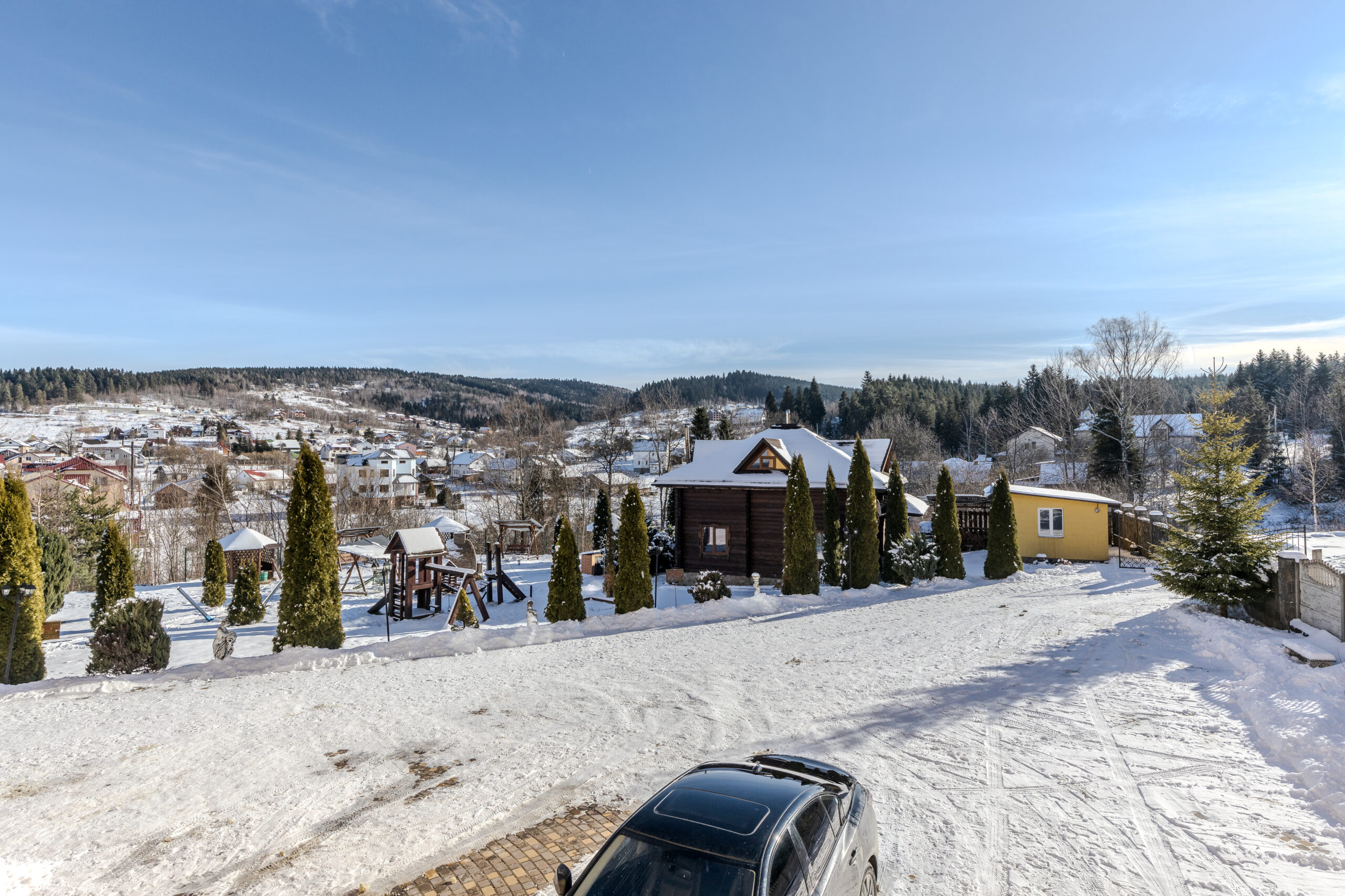 Вид з номеру на територію 2